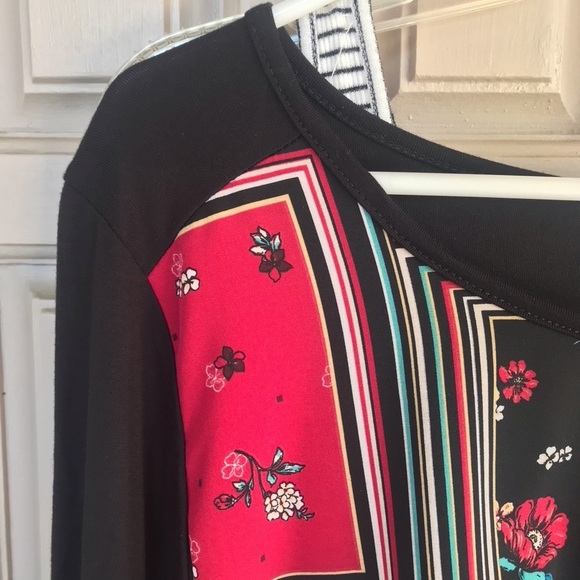 Ava James Pullover Round Neck SzL 3/4 Sleeve Black/Graphic Print Spandex Blend - Picture 9 of 10